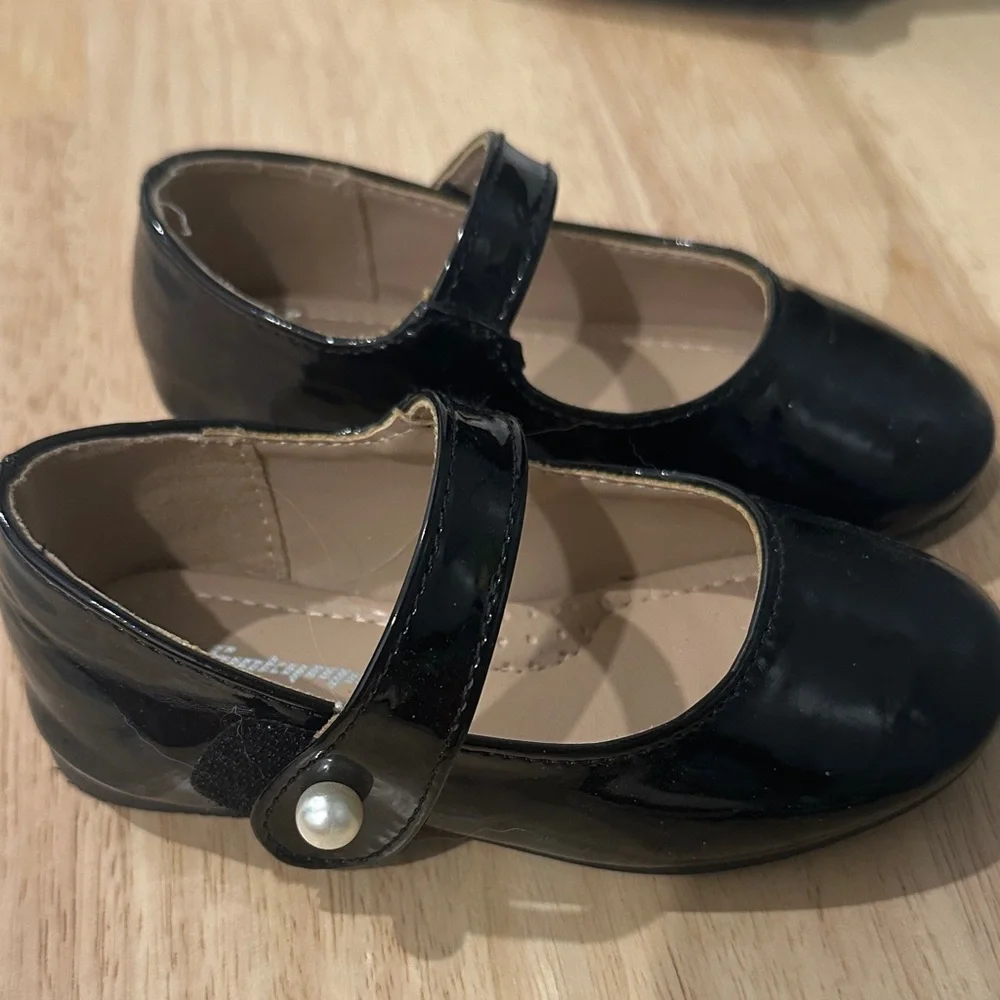 Classic Black Patent Mary Jane Kids Shoes